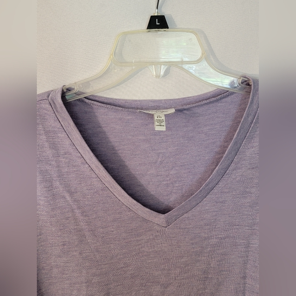 Jessica Simpson V- Neck Tee Shirt Size XL - Picture 3 of 7